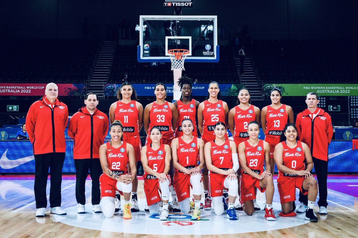 ¡Entre las mejores 8 del mundo! ¡Puerto Rico! Las mujeres sacando la cara por el deporte borincano nuevamente. ¡Qué grandes! Histórico. Segunda participación mundialista y primera clasificación a las mejores ocho del mundo.