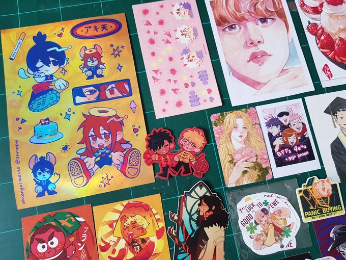 The cute AkiAngel and KuroTsuki stickers are by @shrinpuwu 
The littol Ito sticker sheet is by @kimidilois 
Jungwoo print by @jipsmonyet 
Photocard by @ameamakunai (btw thx u for the snackies 😘)
Pantalone sticker by @karamelkotak
Aran &amp; Atsumu print by @sanyaraaah 