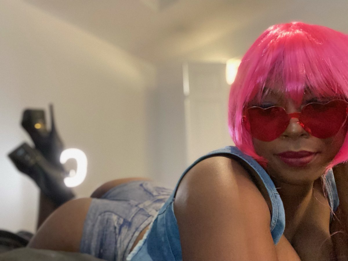 OnlyFans Promo on Twitter: "RT @OnlyFansHero: 🦸‍♂️Only Fans Hero Presents: 🌹 Black-Roses 🌹 👇🏽SUB