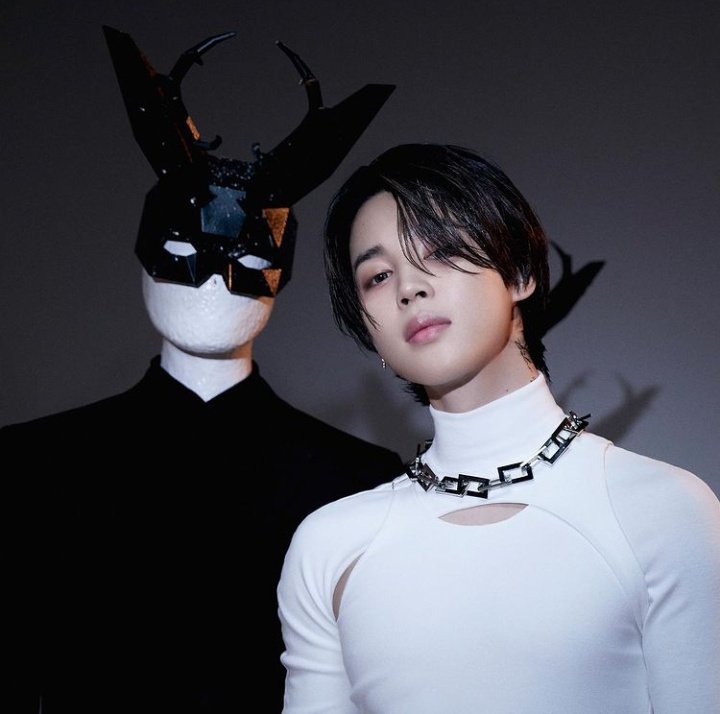 LNXDNCR's tweet image. ㅤㅤㅤ━━ 𝙄𝙉𝙎𝙏𝘼𝙂𝙍𝘼𝙈 𝙋𝙊𝙎𝙏
ㅤㅤㅤㅤㅤㅤ⤿ ⦇ @ Qiang_BTS ⦈

ㅤㅤㅤㅤㅤㅤ⁞⁞⁞ Chaos 🔮 ꪆ༅𓄼

ㅤㅤㅤㅤ────────────