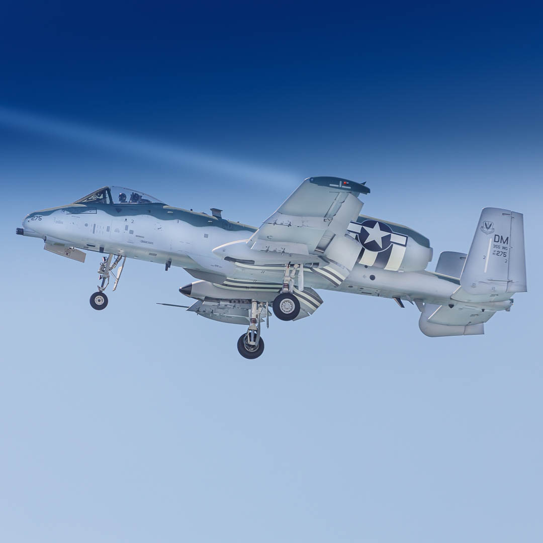 danstiel's tweet photo. This weekend is the #PacificAirShow in #huntingtonbeach - Starts Friday morning with the #RumRun offshore powerboat race! Snaps from 2019.
#surfcity #surfcityusa #aviationphotography #powerboatracing #offshorepowerboats https://t.co/PtdUvVZ773