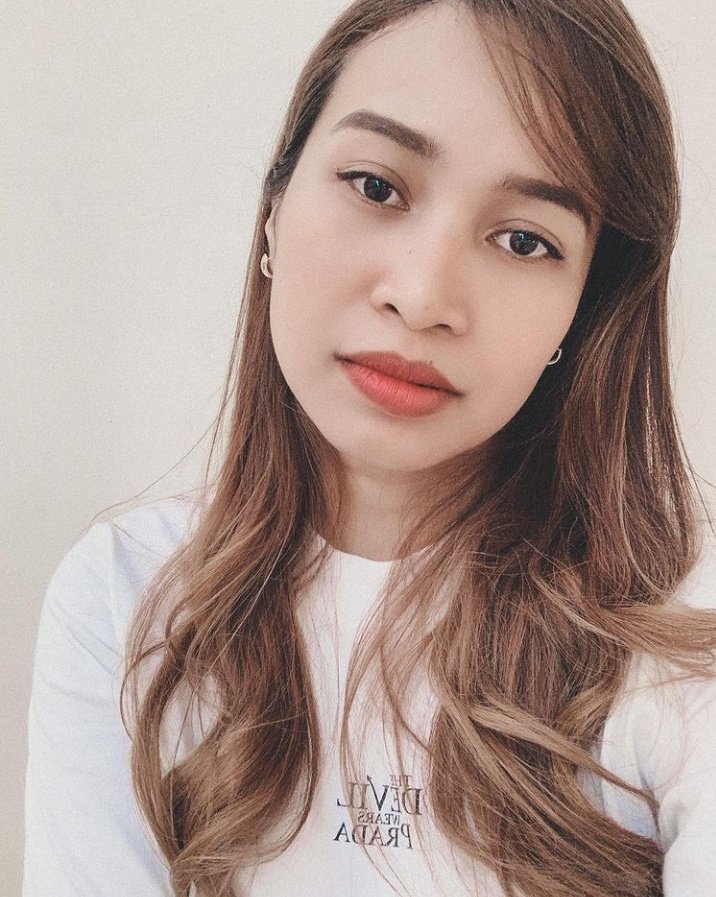 moncadejas's tweet photo. i know it's v late but here's my mina with her not so #TwinningWithJ https://t.co/HfgmA6PoE9