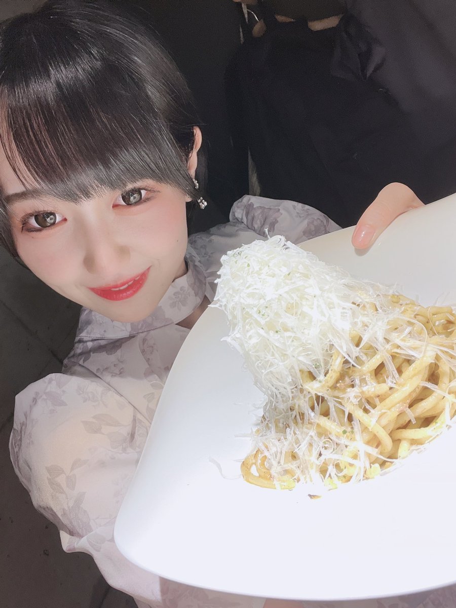 nattyan_da's tweet photo. nomuno EXPRESS さんに行ってきました🫶🏻🧡
世界中から集めた本格ワインをリーズナブルな定額制で好きなだけ楽しめ食べ物の持ち込みが可能‼️ 元祖ボロネーゼ専門店「BIGOLI」のパスタも味わえ、なっちゃんが頂いたのは熟成チーズ🍝食べ応え抜群🧀チーズケーキは上品なお味で美味しかったよ🍷✨ https://t.co/KudTujuxOZ