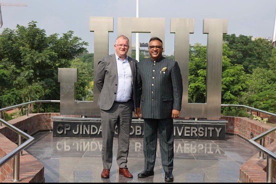 jsbfjgu's tweet photo. Under the Jindal &amp; @Deakin Education (JADE) Partnership, a first-of-its-kind in line with #NEP2020 offering international education, @jsbfjgu, @JindalGlobalUNI is offering a unique Global https://t.co/4YCkwNYVjN (H) program, which will enable students to build a global career. https://t.co/sullpBCEfy