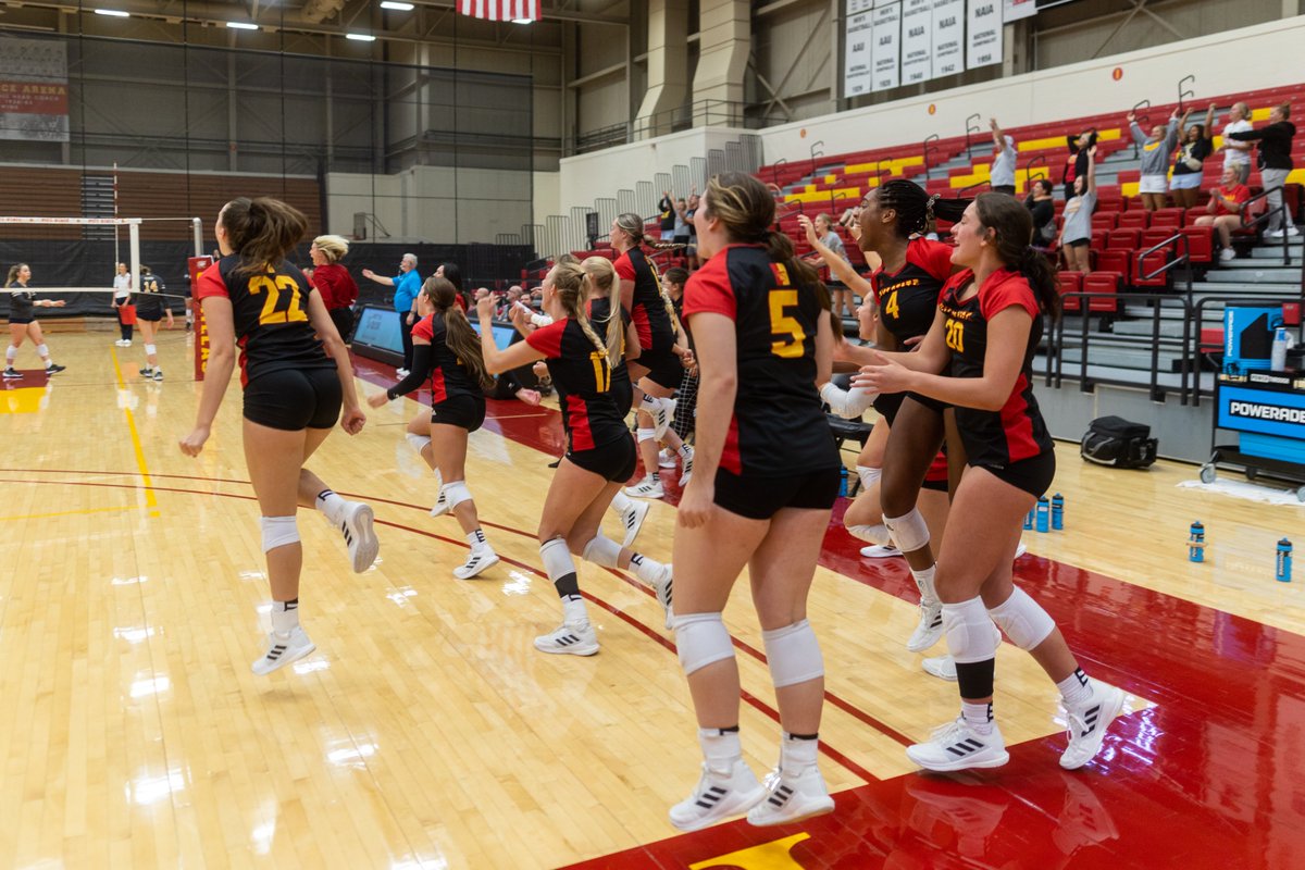 GorillaPhotog's tweet photo. All Emotion.
Pitt Vs UCO
@GorillasVB https://t.co/8v1s9Zz16h