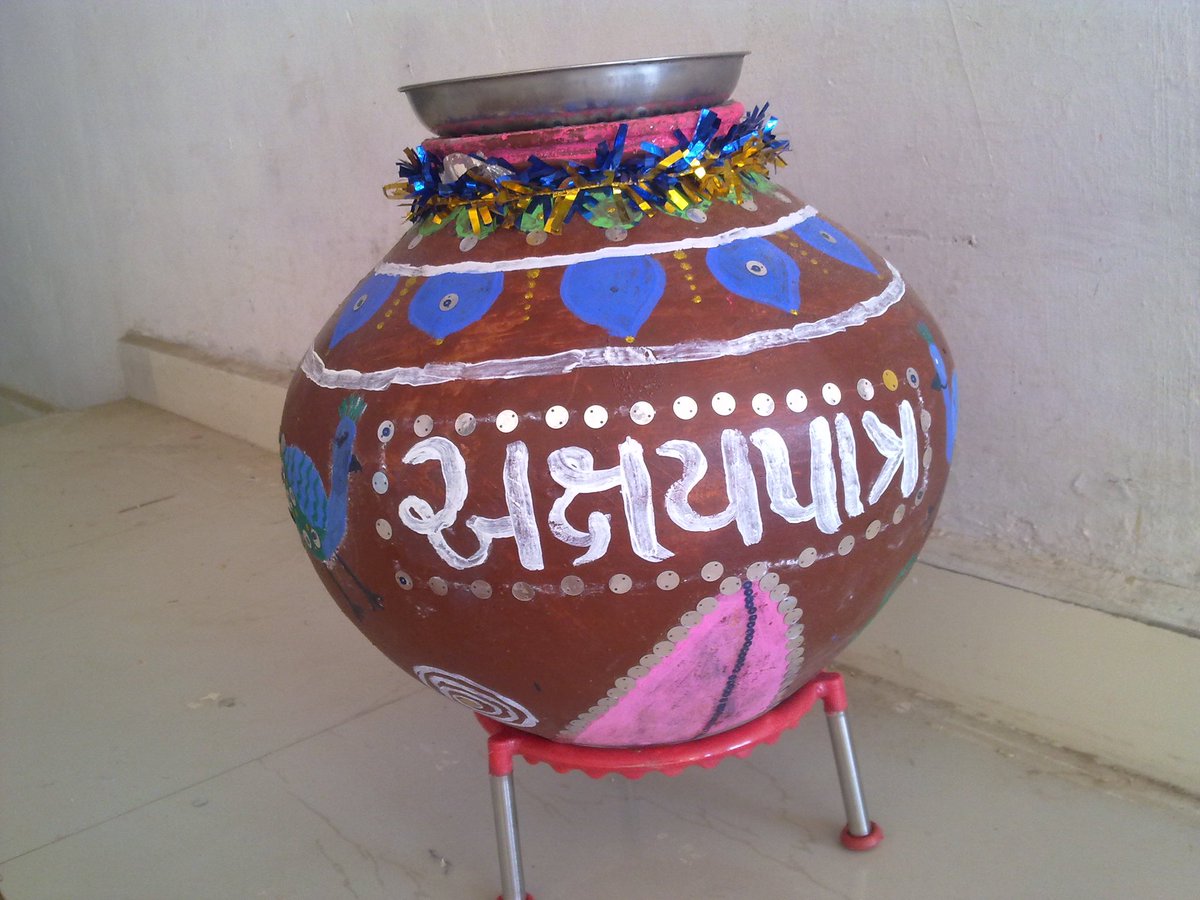 <a href="/Chandrika761983/">Chandrika Solanki Sikotariya</a> <a href="/PinakinPM/">Pinakin Patel</a> અમે અમારી શાળામાં એક અક્ષય દ્રવ્ય પ્રોજેક્ટ ચલાવીએ છીએ એમાં કંઇક આવુ જ છે કે જરૂરીયાતમંદ બાળકોને કઇ રીતે મદદરૂપ થઇ શકાય અને એ મુલ્યવર્ધક પ્રવૃતીનો થ્રેડ પણ અગાઉ શેર કરેલો… <a href="/KanaksinhJadav1/">कनकसिह जादौन राजपूत</a> @rakhdujiv <a href="/DaxaPat34939421/">Daxa Patel</a> <a href="/HDChauhan11/">Divyaroshni street school (NGO) 🇮🇳</a> <a href="/DimpalKD/">DI</a> <a href="/SaiyedZulekha/">Saiyed Zulekha</a> <a href="/DdoGirsomnath/">District panchayat Gir Somnath</a> <a href="/InShodh/">InShodh (FAIR-E)</a>