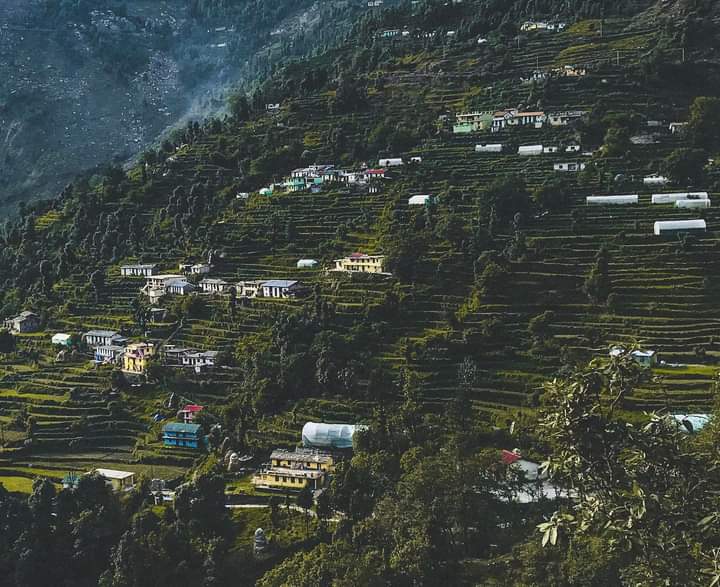 shubhamtorres09's tweet photo. The #Wettest & Most #Beautiful Villages of North #India 🇮🇳🏔️🏞️🌧️
#Tradition #Art #Culture & #Dance
#Shama - #Liti - #Gogina - #Kimu - #Bhanar
Thread of Images 🔽
#WorldTourismDay #WorldTourismDay2022 #Uttarakhand #Bageshwar https://t.co/wybdqYRe5t