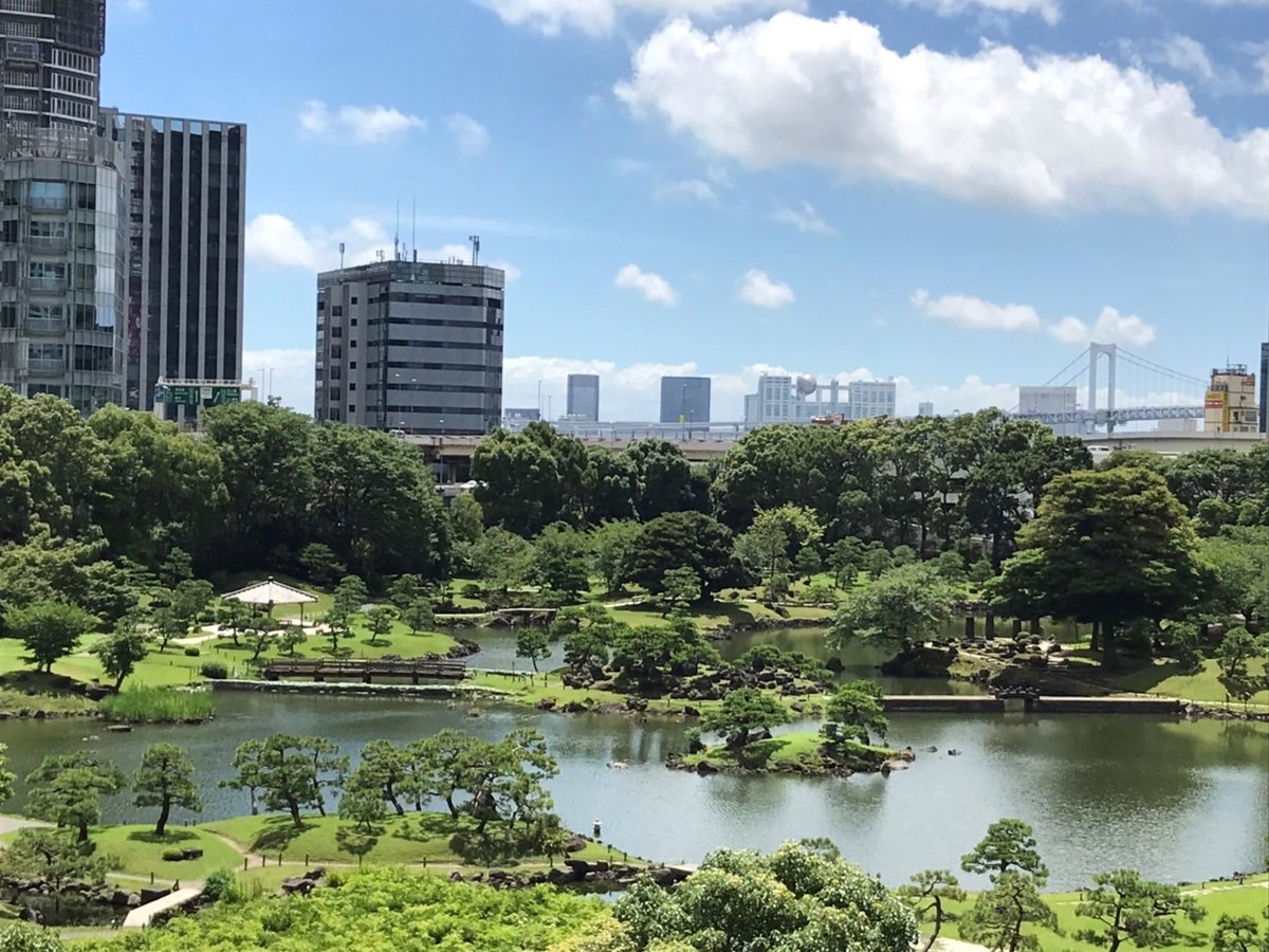 tokyo_mono1964's tweet photo. ＼沿線のおすすめスポット／
「浜松町駅から近い旧芝離宮恩賜庭園モノ♪」
「お天気の良い日に都会のオアシス楽しんでみてルン♪」

#旧芝離宮恩賜庭園 #庭園 #浜松町 https://t.co/racWrWnlFd