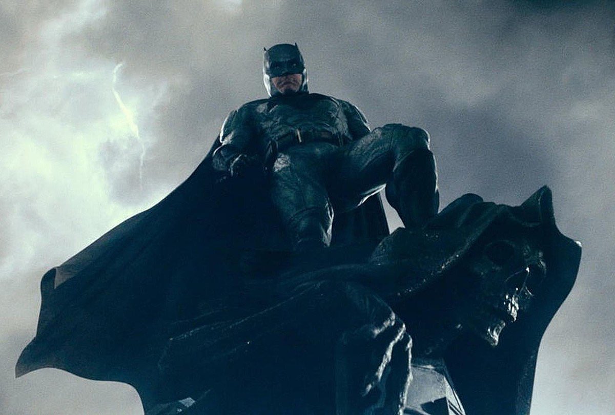 sam_of_gotham's tweet photo. Ben Affleck is the most comic accurate Batman https://t.co/EGNtghZyW0