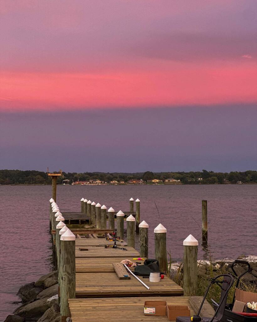 Here’s a little photo dump of our utterly exhausting weekend working on our dock rebuild. 
•
Mother Nature was kind to us and gave us much more comfortable temperatures and beautiful scenery than last weekend. This allowed us to accomplish far more w… instagr.am/p/Ci_q1SZthQv/