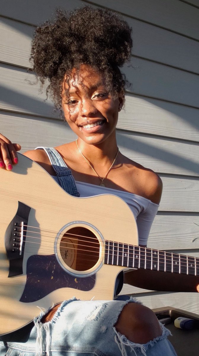 evannicolebell's tweet photo. gonna jam with this beauty again on #soulfriday...see you then ๐ฅฐ๐ธ https://t.co/NZQzcuypBP