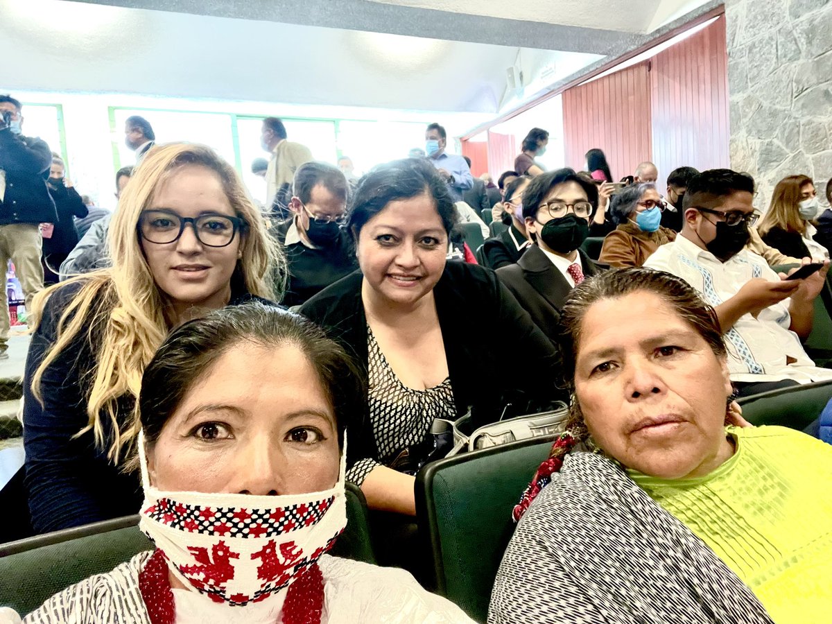 mena_ivon's tweet photo. Con nuestra querida amiga @catymonreal_ en la presentación de de una de las obras de nuestro senador @RicardoMonrealA “las grandes reformas para el cambio de régimen” en la facultad de Derecho @UAEM_MX en el #estadodemexico #Proyecto24 presente. https://t.co/lKImvVxou3