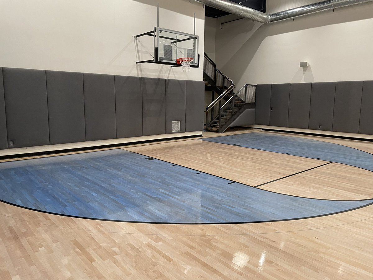 Just wrapped up this court. 👀✅🏀<a href="/AurandBlueprint/">Blueprint Sports</a> <a href="/SportsWestConst/">Sports West Construction</a>