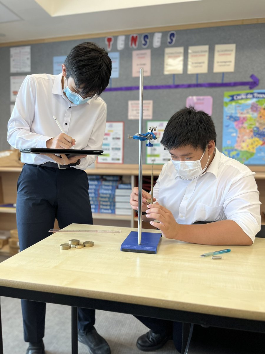 KellettScience's tweet photo. Year 12 A Level Physics students developing their practical skills in preparation for CPAC requirements. Investigating and proving Hooke’s Law and determining spring constants #practicalscience #investigations #CPAC #physicsisphun #mathsmeetsphysics #physics #practicalskills https://t.co/oTgFMPUJ3k