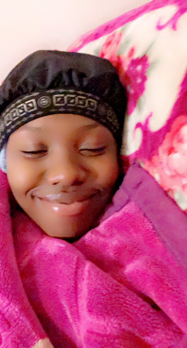 ChantalMado's tweet photo. How niggas sleep knowing they just cheated on a girl who loved them https://t.co/PDYwaqaYXN
