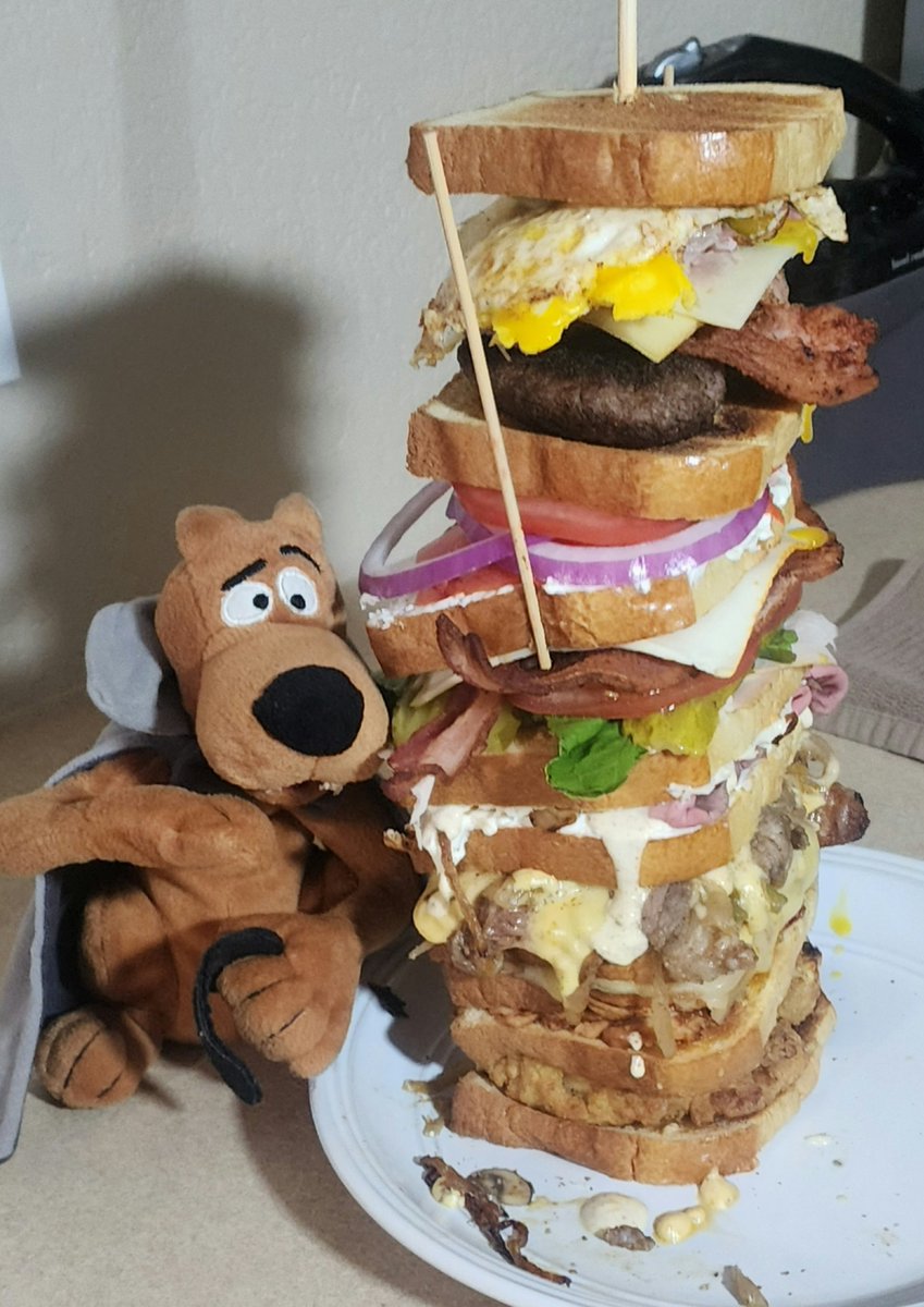 FlubberVO's tweet photo. So if you missed my stream today you missed our #ScoobyDoo sandwich! Thanks to everyone who stopped by to say hi! I can't wait for the next #FlubberVsFood https://t.co/JZlE1RjN8y