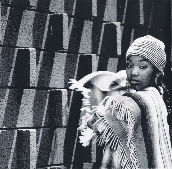 adedolapo_mary's tweet photo. 28 years ago today on September 27, 1994 @4everBrandy released her self titled debut album under @AtlanticRecords produced by #KeithCrouch #KennethCrouch @Arvel3 #SomethinForThePeople and #damonthomas https://t.co/y4Va1pPwS9