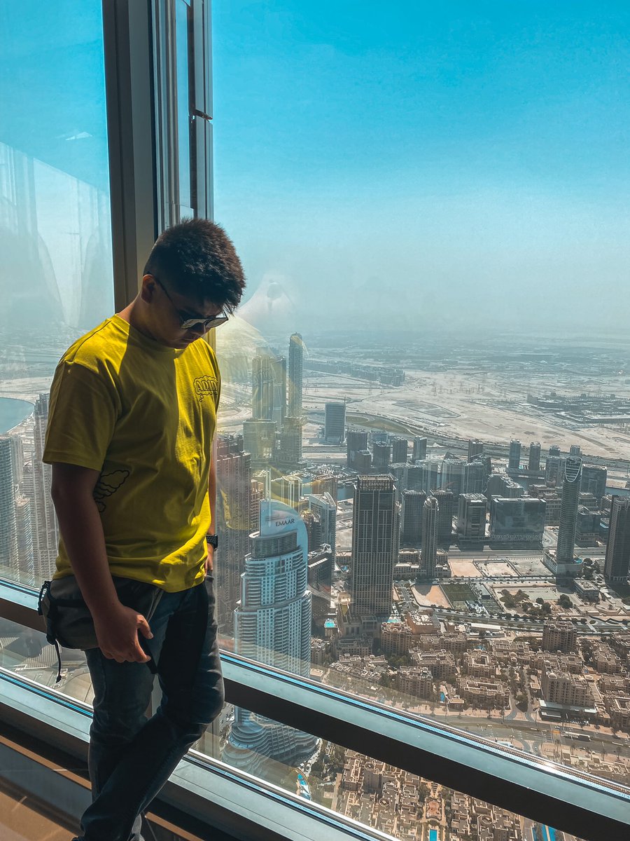 darylblake09's tweet photo. World’s Tallest Building 🏙️
#vsco #vscocam #vscoph https://t.co/Lj1EjFOJ7y