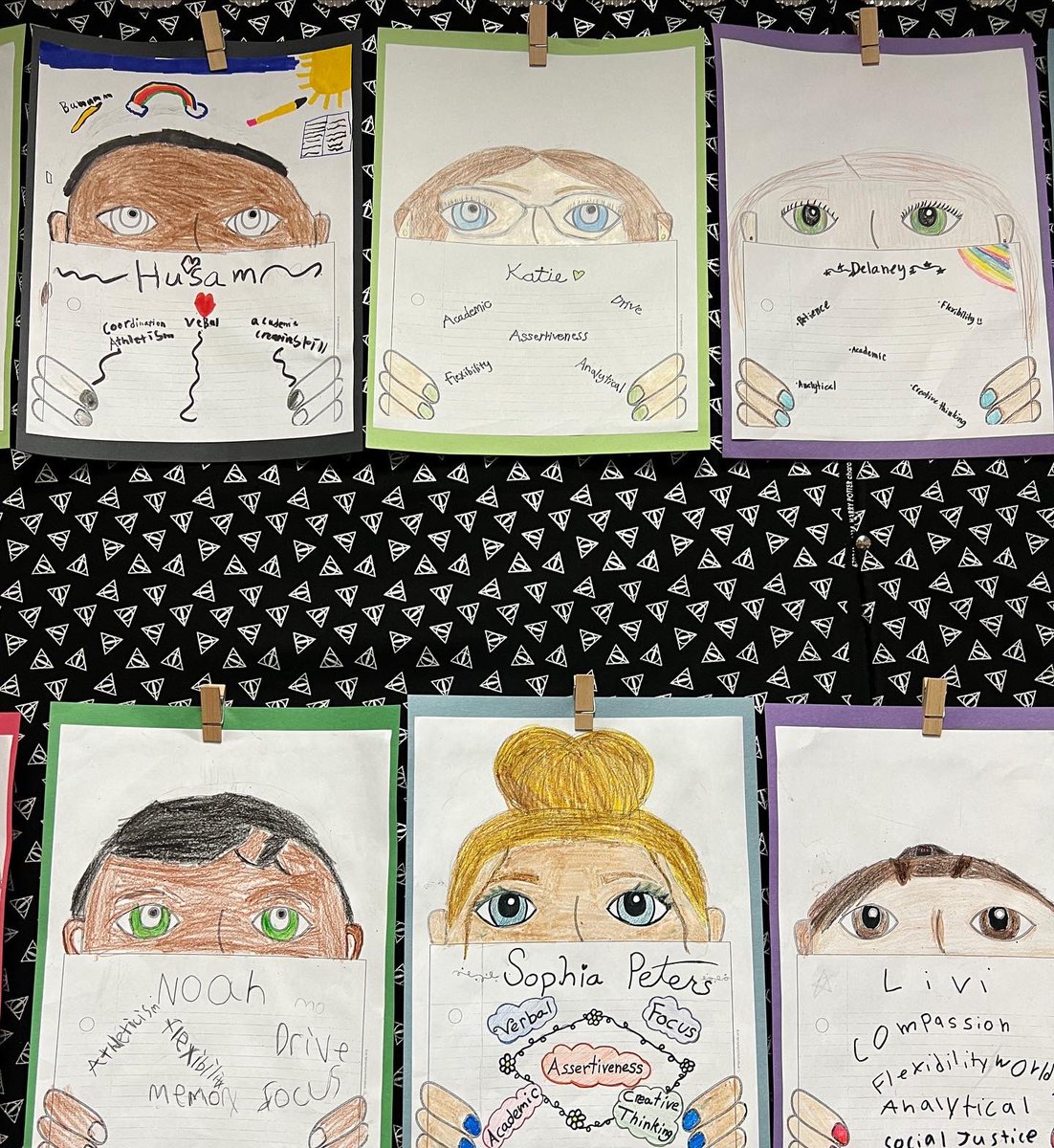 Mrs. Shepard’s 6th graders created artistic representations of themselves using the results from their Thrively Strength Finder surveys. They are creative, athletic, fun-loving, verbal, assertive… #santeesd 🧠 ♥️ <a href="/drsmpierce/">Dr. Stephanie Pierce</a> <a href="/SSDKristin/">Kristin Baranski, Ed.D</a>