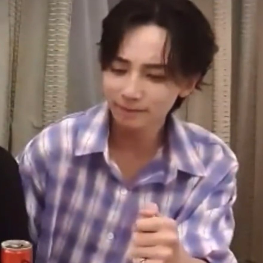 머?! 마슈가쳐드러와따고! 당쟝(스읍..)해결을하러가야겟구만!! 
내가대공으로서아주말하께!!너네싸우지.마!