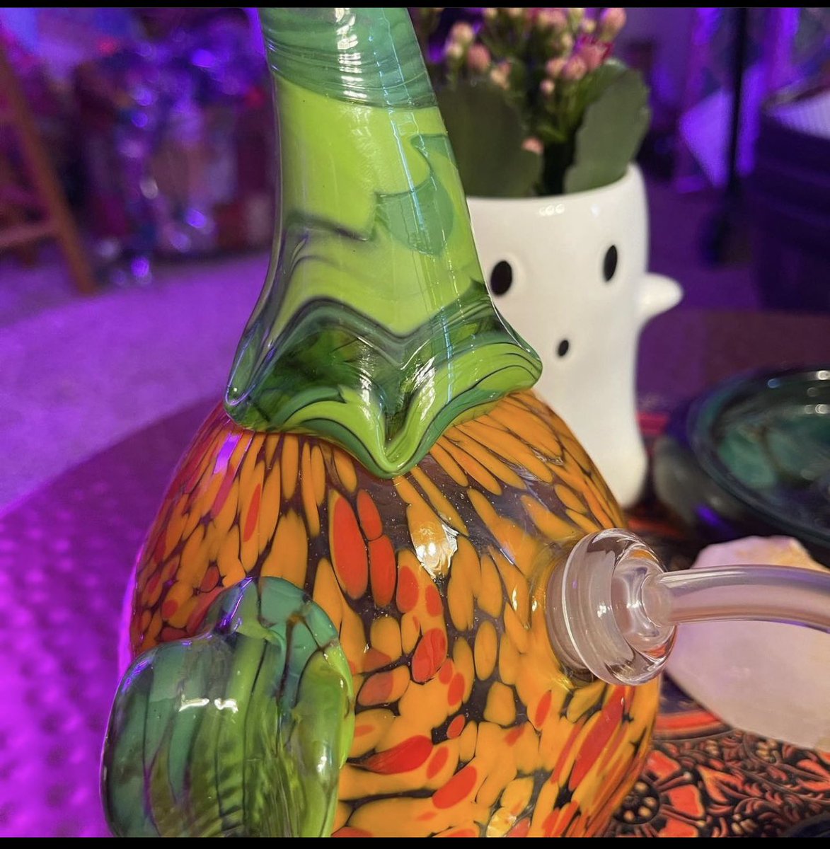 GatdulaKatrina's tweet photo. Like what you see? 👀 Head over to https://t.co/7hkULDIkQb and enjoy a 20% discount   Use code FMSWarrior for an ADDITIONAL 10% off. #halloweenbong #halloween #bongs #glassart #softglass #discountcode #blownglass https://t.co/dmNQBnMjU3