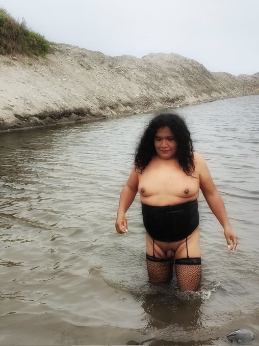 Soy su brujita #sat&aacute;nica  una puta del #infierno tra&iacute;da solo para complacerte ... #Sat&aacute;n es mi rey y<a href="/tag/sat%C3%A1nica"class="tags">#sat&aacute;nica</a><a href="/tag/infierno"class="tags">#infierno</a><a href="/tag/transexual"class="tags"><span>#transexual</span></a><a href="/tag/fisting"class="tags"><span>#fisting</span></a><a href="/tag/puta"class="tags"><span>#puta</span></a><a href="/tag/ritualessatanicoso"class="tags"><span>#ritualessatanicoso</span></a>