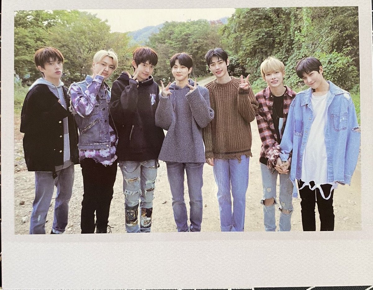 pshoon1207's tweet photo. loeee wtb lfs ph

ot7 pola / memories

t. enhypen polaroid memo digicode dvd instant photo pom https://t.co/ygEhB6SDIV