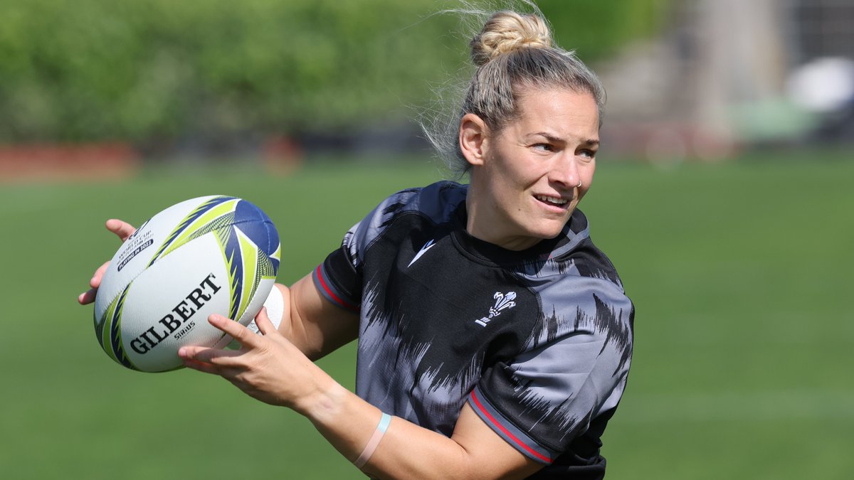 Hi-tempo, high energy first rugby session in 🇳🇿✅
#HerStory #EiHanesHi