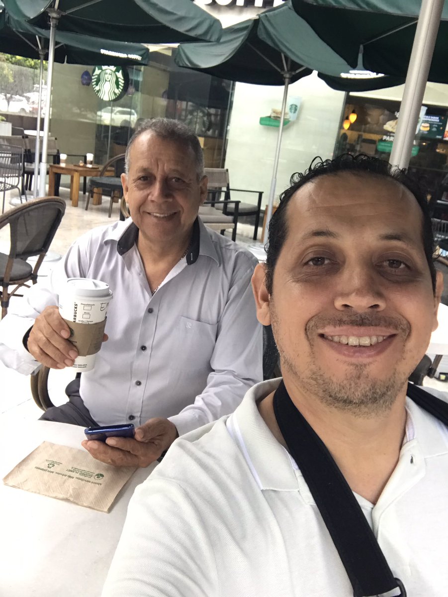 Tigre_2012's tweet photo. Una tarde de lluvia, amerita una plática con mi papá ☕️ https://t.co/kFpvbw2bs0
