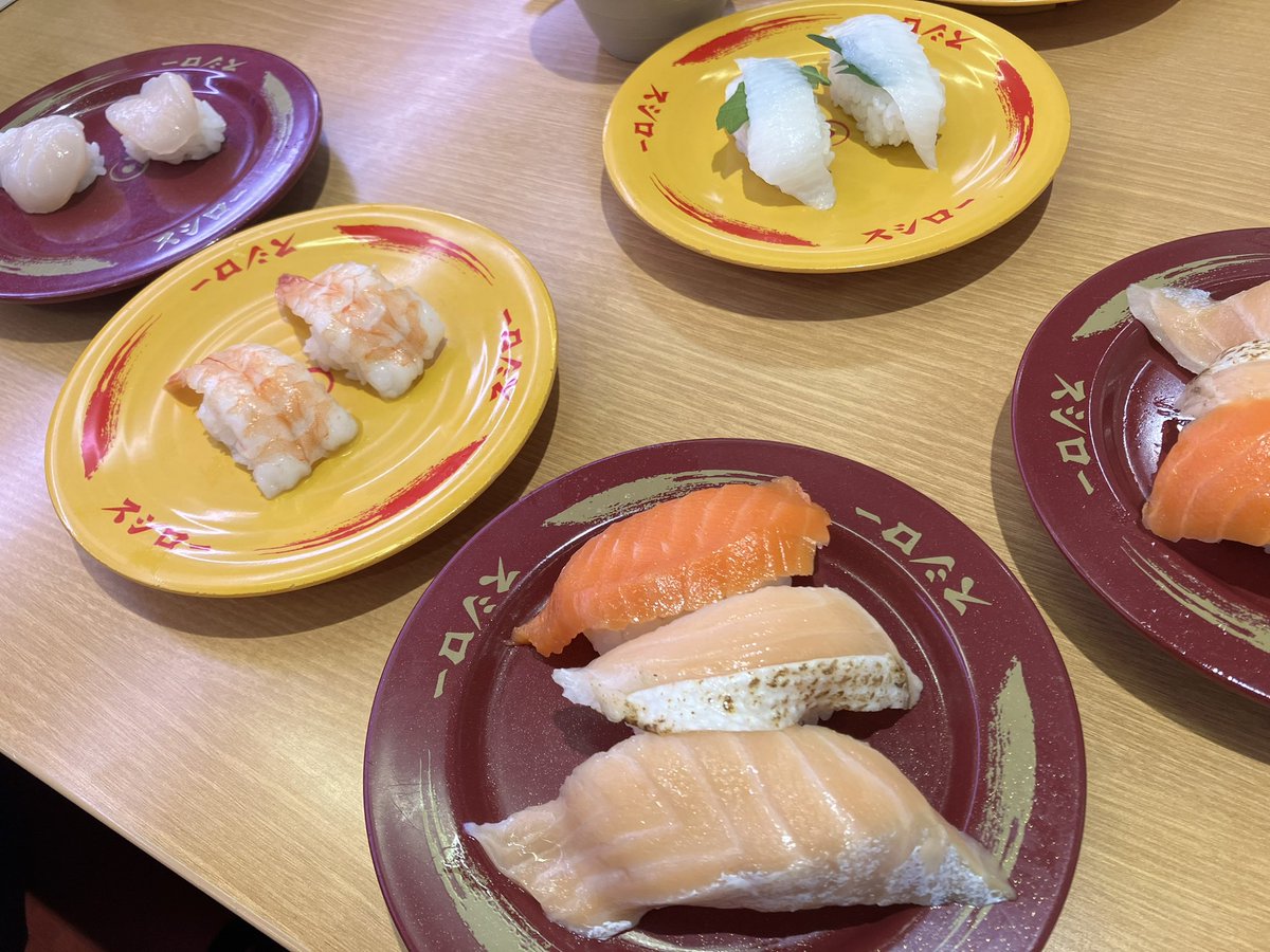 condratini's tweet photo. 今日は午前中ひとつ大きなタスクが無事に終わったので、お昼にプチお祝い🍣

意外とあっさり終わったーw

大きな心配事が無くなって、だいぶ肩の荷が下りたから本当嬉しい(・ω・)ノ https://t.co/f3Qknh6eTC