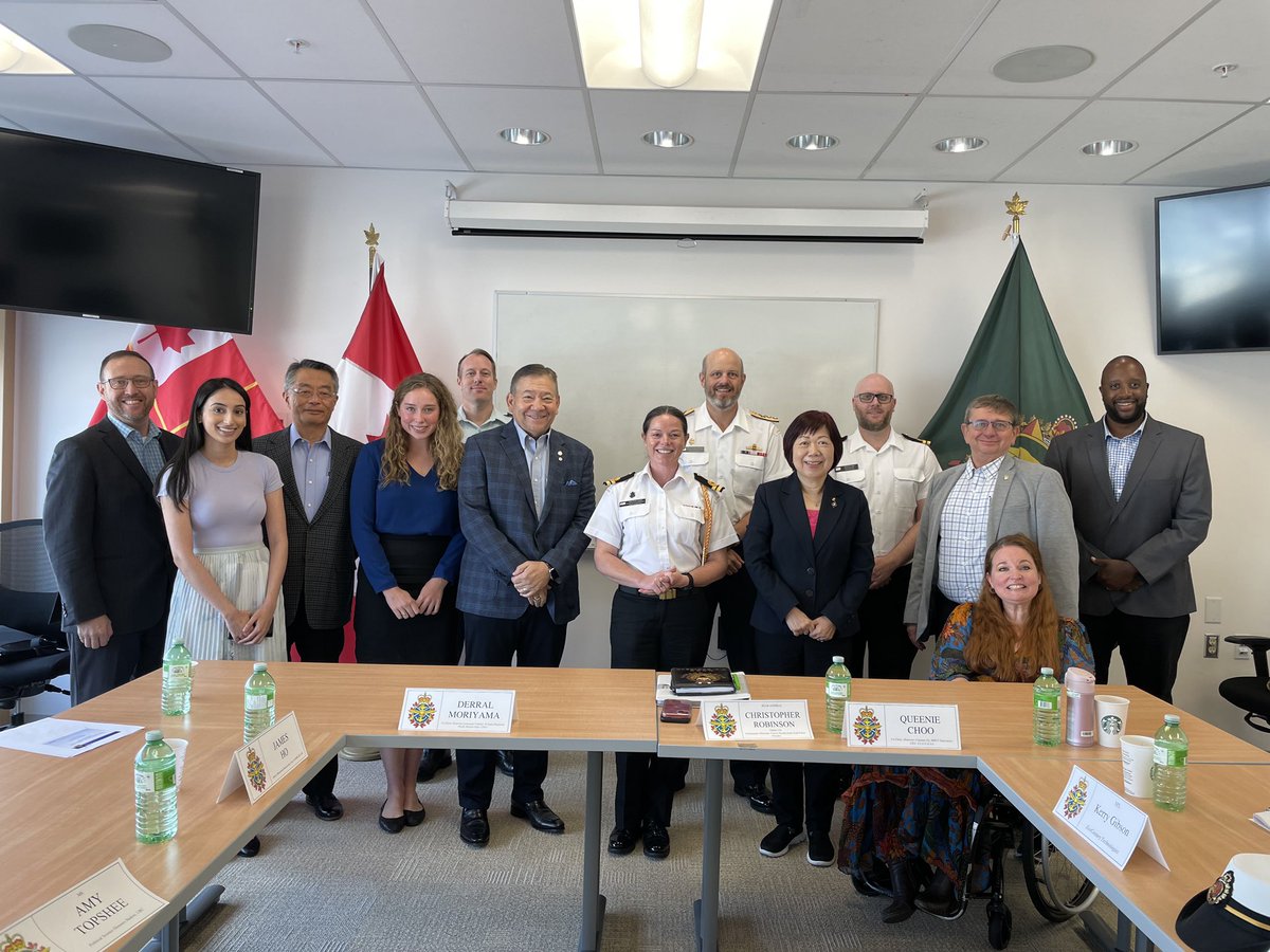 It’s been a Canadian Forces centric week!  Five days and three different organizations. Today another outstanding meeting with colleagues from the Advisory Council on Diversity with Rear Admiral Robinson, Commander - Maritime Forces Pacific and Joint Task Force Pacific and staff