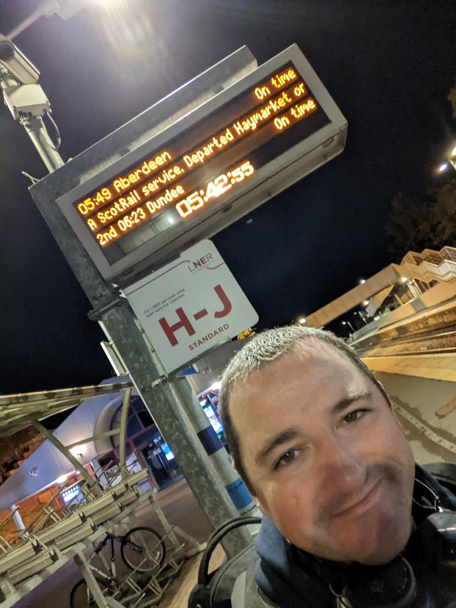 PaulAndersonFF's tweet photo. My final big adventure with @fastforwardorg. Heading up to @MorayUhi for there #freshers faire today.looking forward to help #youngpeople in the #Highlands learn about #gamblingharms https://t.co/rP9wNyOK8S