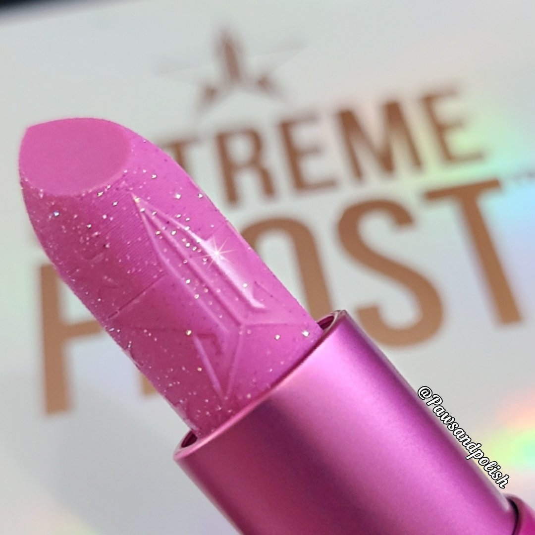 Sparkles and pink makeup make me happy #makeuplover 💖 <a href="/JeffreeStar/">Jeffree Star</a> #jeffreestarcosmetics