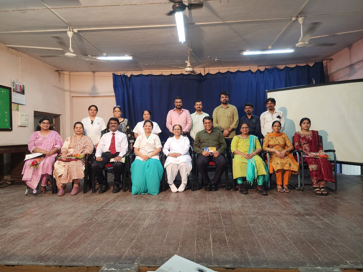 StateNurses's tweet photo. Best Nursing Teacher's Award Felicitation &amp; Talent Hunt Prize Distribution Program held at LTMG, Sion Hospital, Mumbai. https://t.co/5PyA5ZKZjS