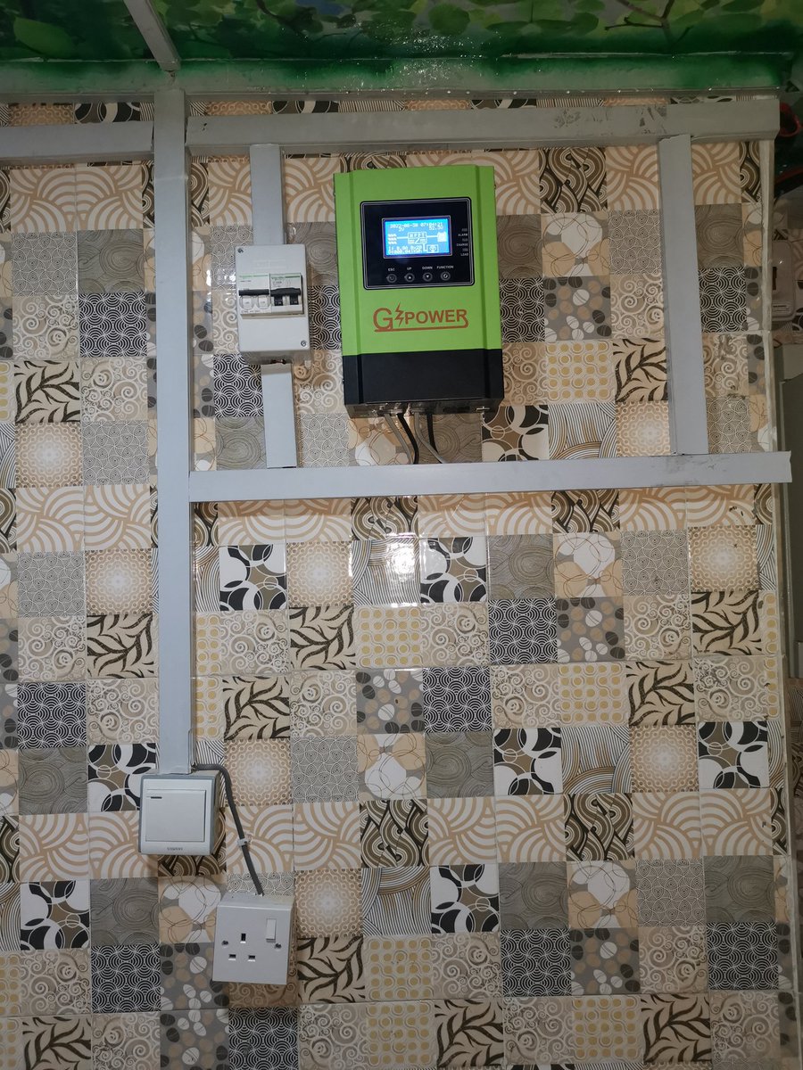 apexedgeltd's tweet photo. 3.5kva 48v system recently installed in festac. Who say height is an issue?
@DONJAZZY @aproko_doctor @iSlimfit @Oluomoofderby @asakemusik @TonyOElumelu https://t.co/ezpAKTIs69