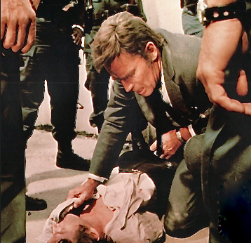 oxley264's tweet photo. TWO MINUTE WARNING 1976
Charlton Heston John Cassavetes
Beau Bridges Gene Rowlands
Martin Balsam David Janssen
Jack Klugman Mitchell Ryan
Brock Peters Walter Pidgeon
#LarryPeerce https://t.co/Srvw6czlIE