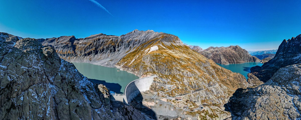 pascalradue's tweet photo. I recently attended the commissioning of the Nant de Drance SA #pumpedstorage power plant. The plant has been up and running for two weeks now. Two weeks out of about 5000 more weeks to come. Or, if you like, out of about 80 up to 100 years to follow.... https://t.co/9z5mKQrhc2