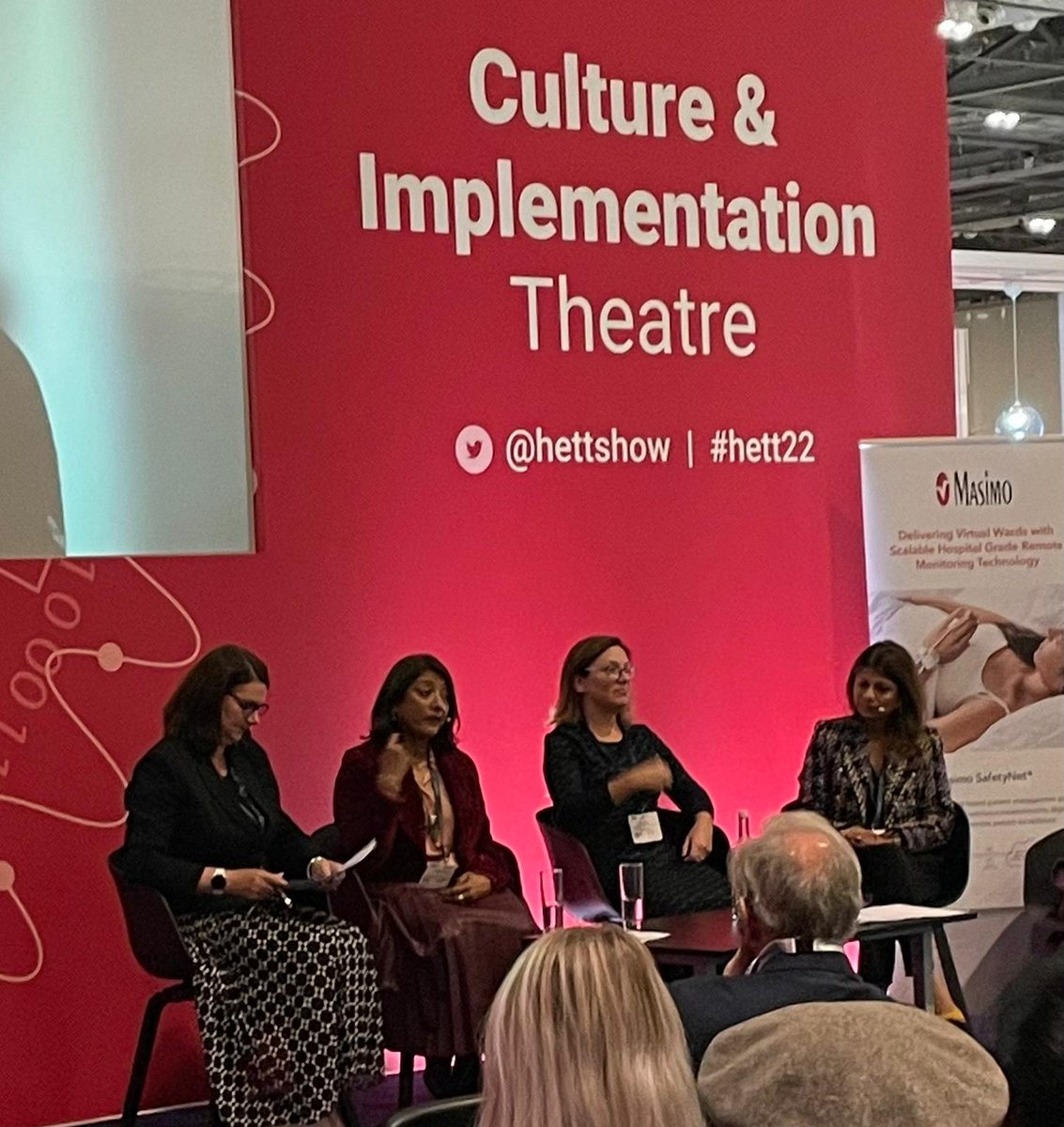 Sonia Patel and Jade Ackers from @NHSEngland's Transformation Directorate in the Culture & Implementation Theatre @HETTShow discussing the topic of 'Using Digital to Tackle the Workforce Crisis and Alleviate the Backlog' #hett22