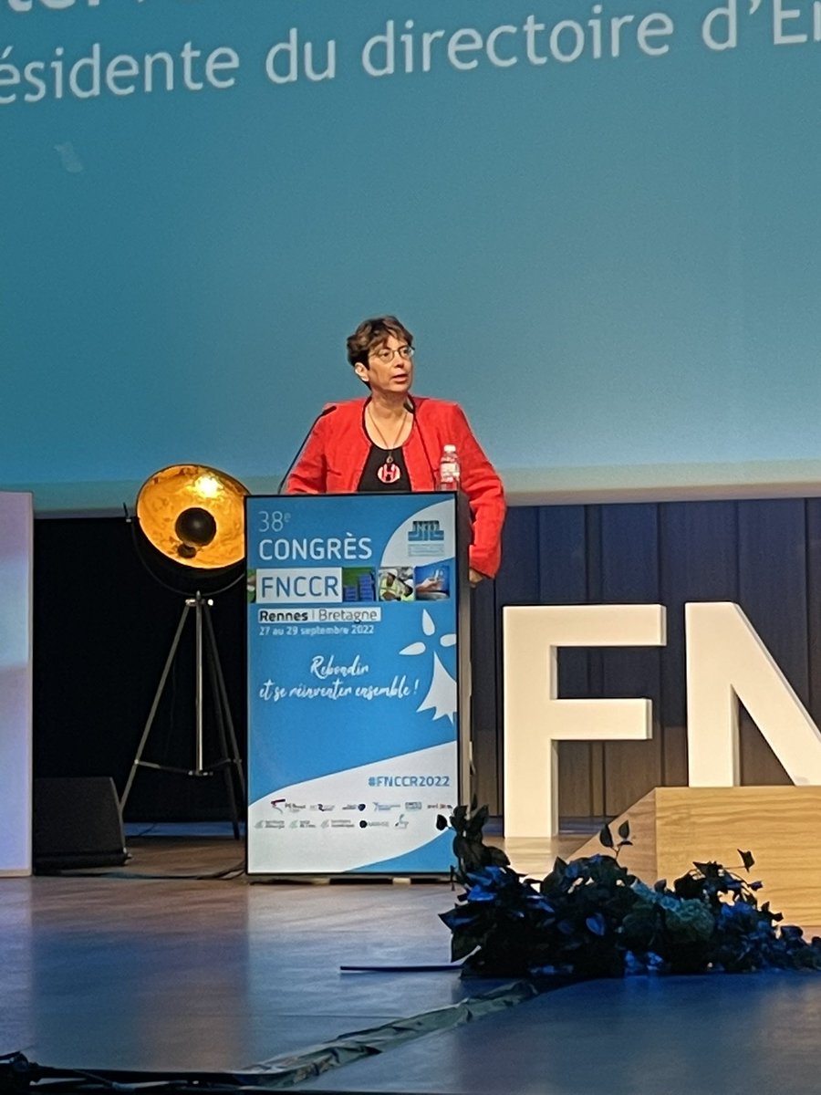 "Notre modèle concessif, à la fois local et national, nous donne tous les atouts pour être au rendez-vous de ces grands enjeux" <a href="/M_Laigneau/">Marianne Laigneau</a> <a href="/fnccr/">FNCCR</a> #ServicePublic #NouvelleFranceÉlectrique