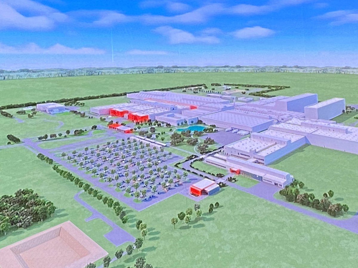 DKambHU's tweet photo. .#LEGO increasing the production capacity in #Nyiregyháza #Hungary of Lego bricks by 50%. Use of #renewables also to increase. Opening event today! Thanks to Tamás #Menczer. Congrats to @LEGO_Group #dkbiz #GreenEnergy https://t.co/mDxmG4nHTr