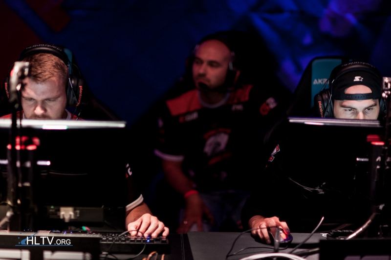 plundergamesdev's tweet image. I hope you like it!! ✧(｡•̀ᴗ-)✧ #csgogiveaway #csgoindia #FPS