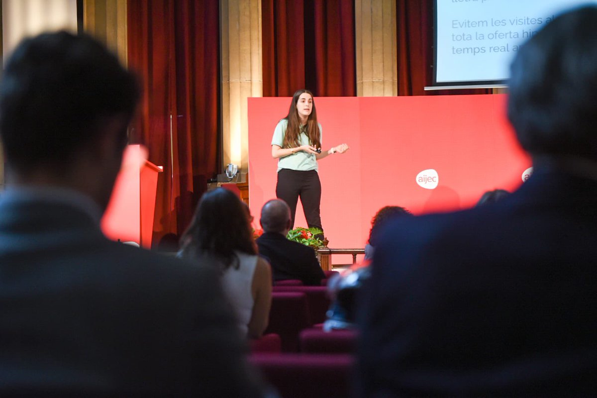 Sara Orra presenta <a href="/trioteca/">TRIOTECA 🏡</a>, la tercera finalista. Ella va fer una empresa d’una necessitat vital:contractar una hipoteca per accedir a un habitatge. Trioteca digitalitza tot el procés hipotecari i és la hipotech amb la tecnologia més puntera a nivell Espanya #PremiJoveEmpresari