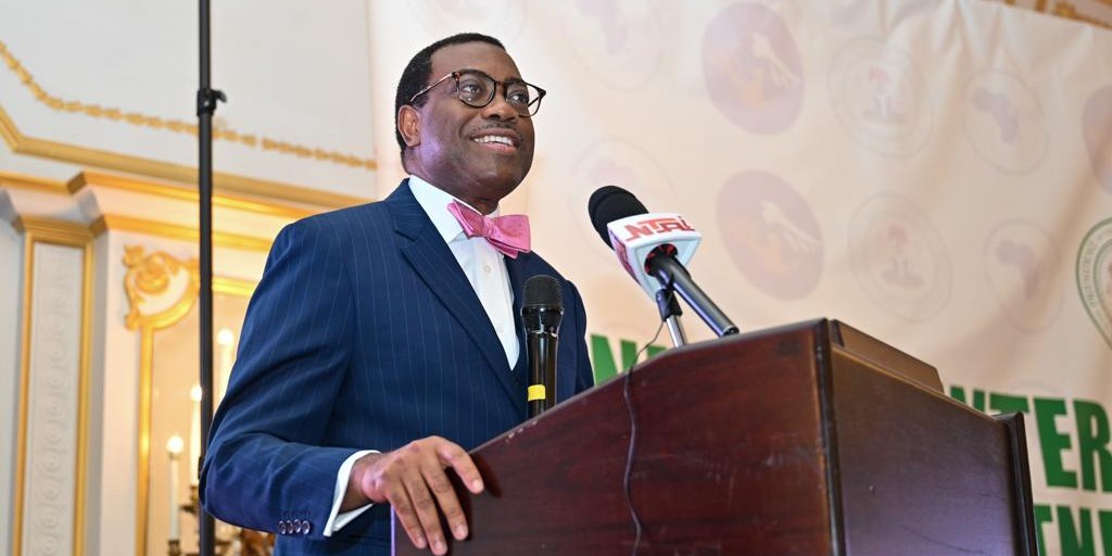 AfDB_Group's tweet photo. “With the right conditions in place, we can confidently say #Nigeria is a great investment destination,” says @AfDB_Group President @akin_adesina at the Nigeria International Economic Partnership Forum on the sidelines of the #UNGA. More from the event: https://t.co/rr9zCKjkE0 https://t.co/x7NpMRuqTL
