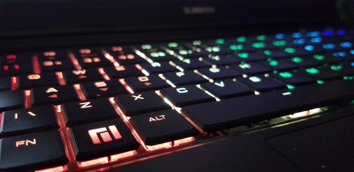 ManjaroLinux's tweet photo. We are thrilled and happy to announce the availability of the highly anticipated portable gaming beast: The @ManjaroLinux @SlimbookEs #Titan with @AMDRyzen 9 and @nvidia #geforce3070 . Fully customized and ready-to-go: 🥳😎🚀
https://t.co/P5lSkBLoac https://t.co/Ck7aDudRnf