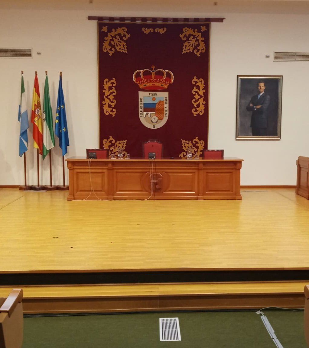 📌Ya pueden seguir en directo el Pleno Extraordinario con motivo de la celebración del Día de la Autonomía de Torremolinos a través de nuestro canal de Youtube👇
youtu.be/mwiZFWh5jpU
✔️Esta noche a las 21.30h⏰️ emisión en Torremolinos Televisión 📺