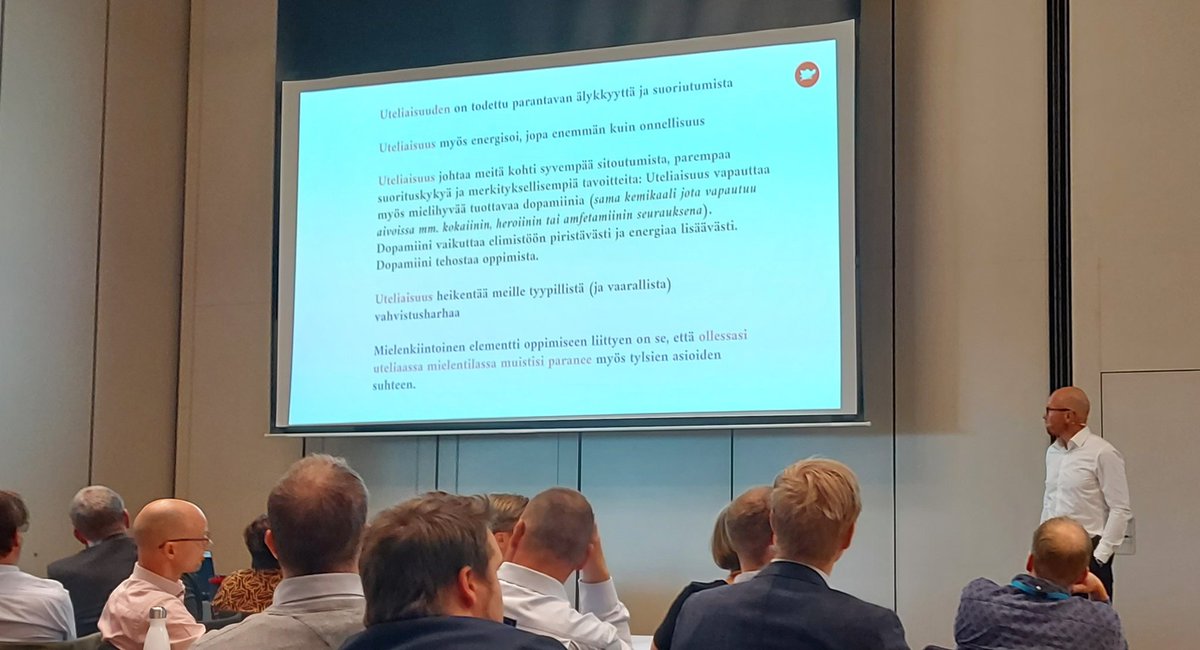 Uteliaisuus on johtamisen uusi musta🖤 Kiitos <a href="/MikaSuti/">Mika Sutinen</a> inspiroivasta esityksestä <a href="/ramboll_fi/">Ramboll Finland</a> strategiatapaamisessa.