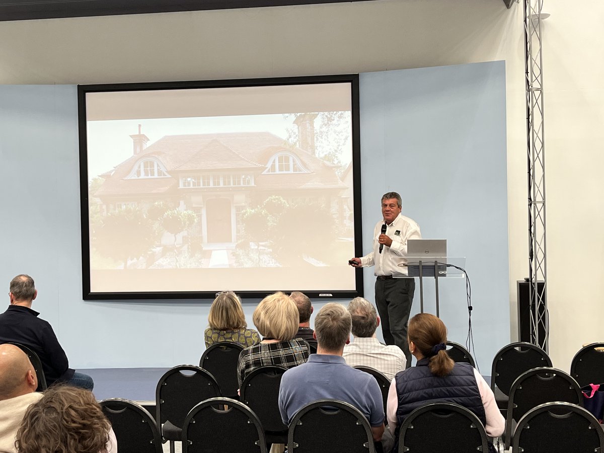 weare_21degrees's tweet photo. Last Weekend, we exhibited and presented at the @NSBRC 's last show of the year. If you saw our Sales Manager Mike Shufflebotham present and want more information, then don't hesitate to get in touch #windowsdoors #passivhaus #efficienthomes #tripleglazing https://t.co/SGGPkdJdSu