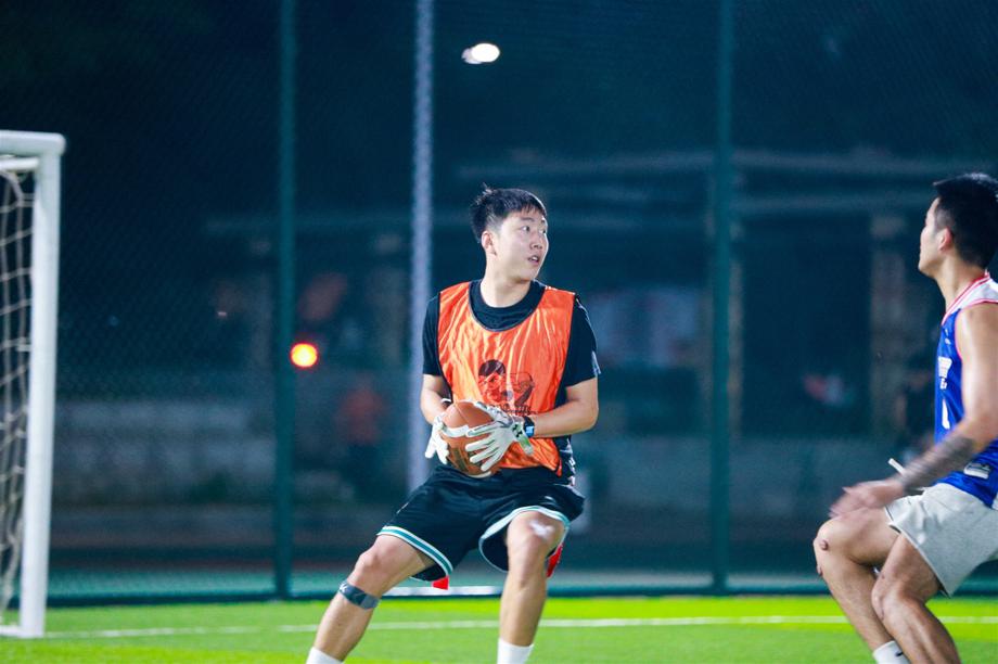 iGuangdong's tweet photo. 🤾‍♂️Flag football has recently become a new #sports trend for youth in #Zhanjiang, a port city in western #Guangdong province. #GDsports https://t.co/1VhwwKUqzG