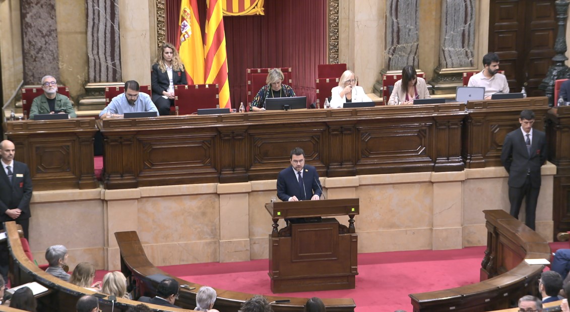 Catinformacio's tweet photo. 🔴 El president Aragonès anuncia un ajut de 100 € per fill escolaritzat de famílies amb rendes mitjanes i baixes per pal·liar els efectes de la inflació 

https://t.co/PhN8HE2RVO https://t.co/kIHWurYvUQ