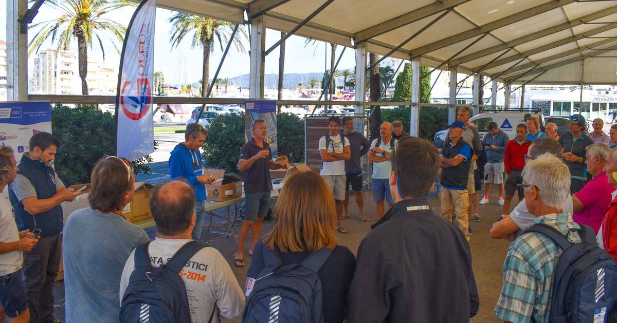 IEmporda's tweet image. La Fase 1 de la XXI Interclubs Empordà no hagués estat possible sense els seus amfitrions, el Club Vela Golfus i el @RosesGEN i sense la col·laboració de @MarinaEmpuria i @PortRoses que van acollir les embarcacions. Moltes gràcies!  #iemporda2022 #regates2022 #velacatalanacreuer